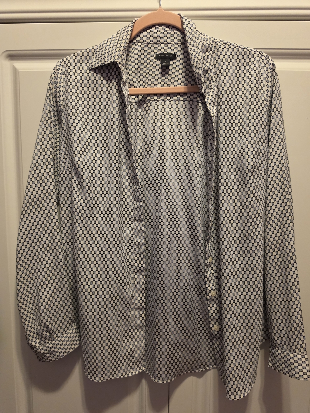 Ann Taylor Black and White Geometric Multi Button-Front Blouse